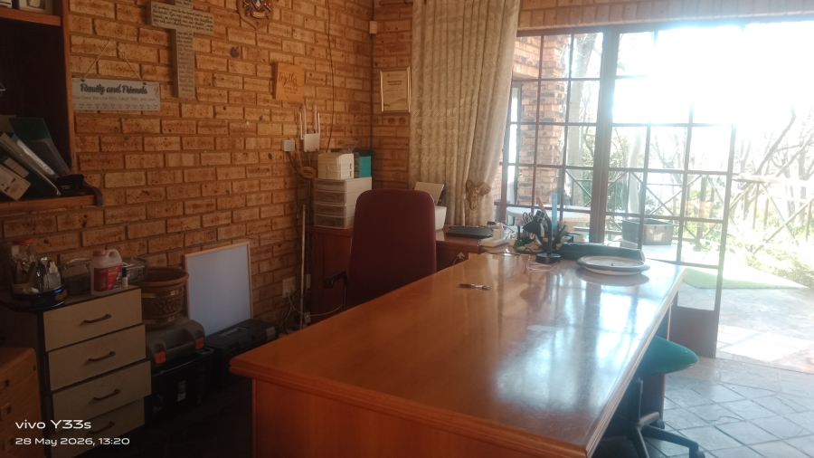 9 Bedroom Property for Sale in Vaal Eden Free State